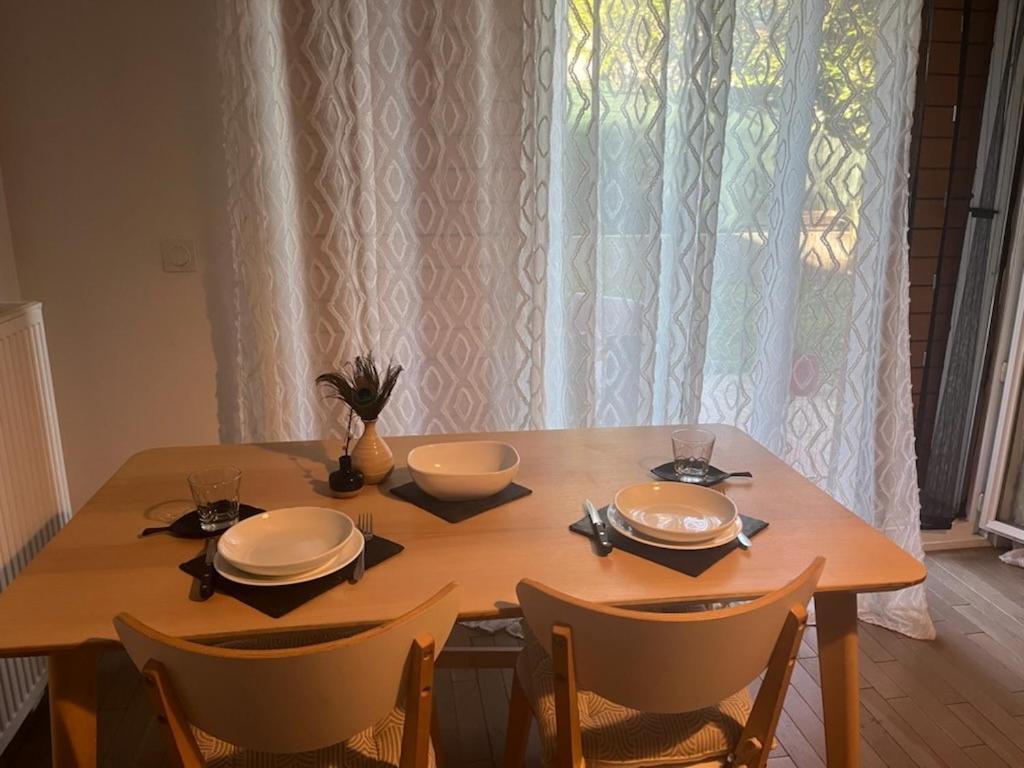 Appartement Cormeilles ภายนอก รูปภาพ